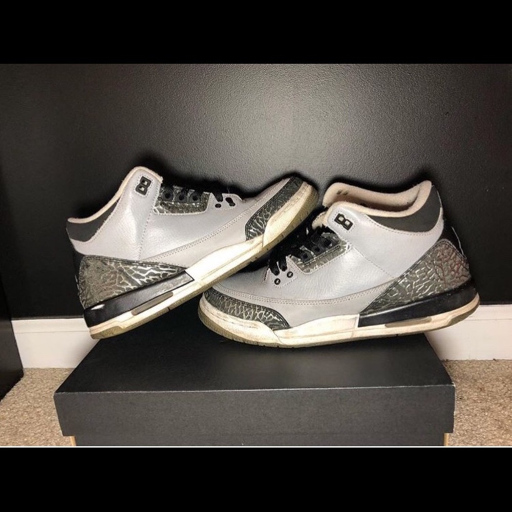 Air Jordan 3’s “Wolf Greys”